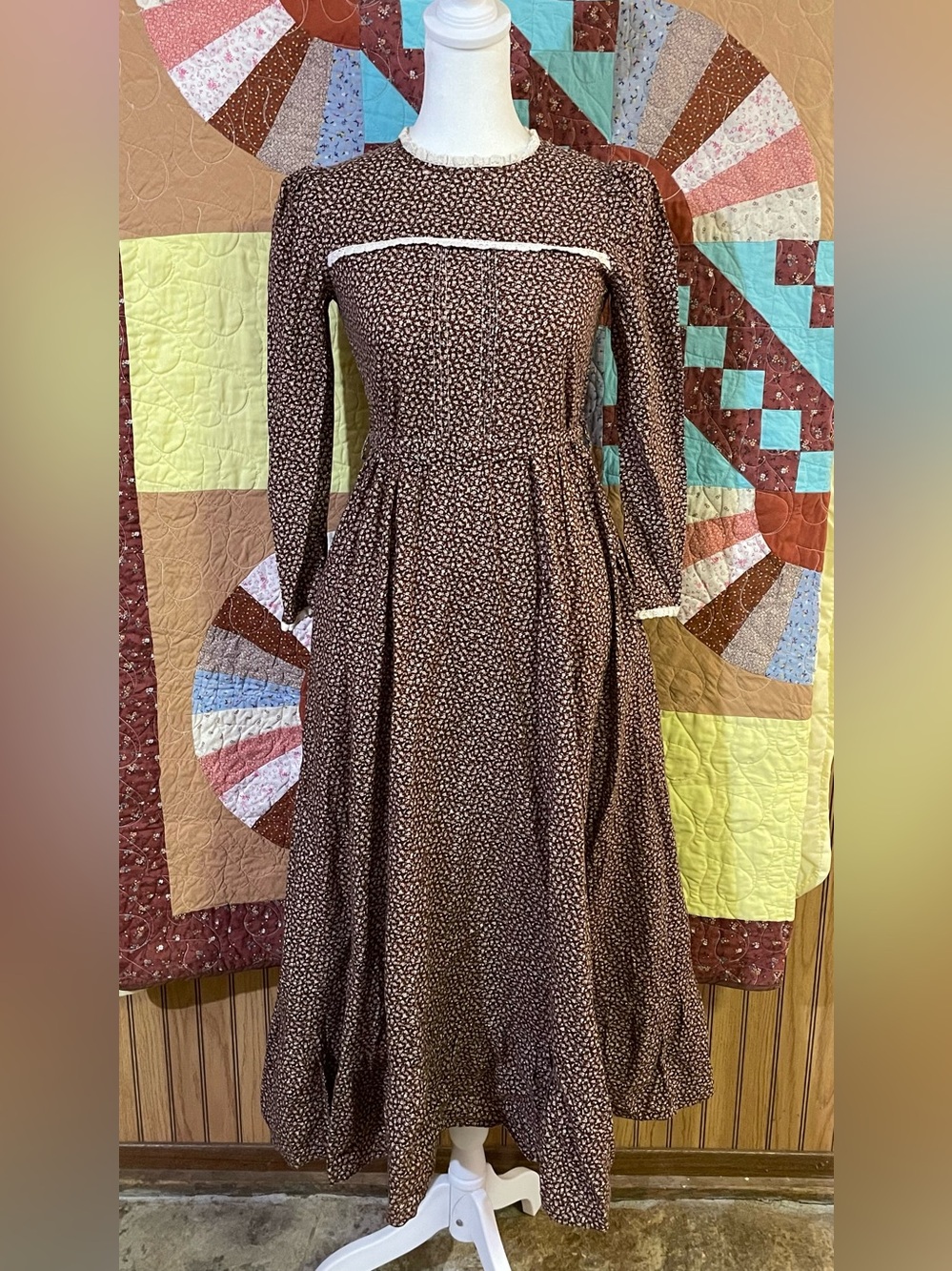 Vintage Brown Long-Sleeve Floral Prairie Dress